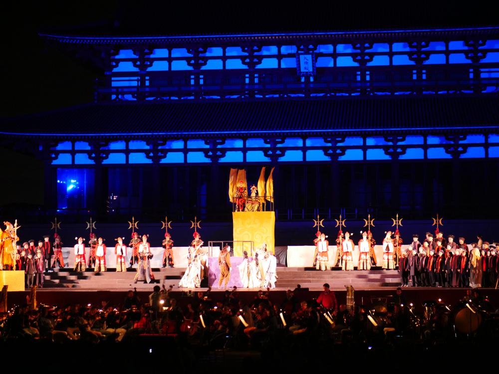 ジャパン・オペラ・フェスティヴァルを年１回開催しています