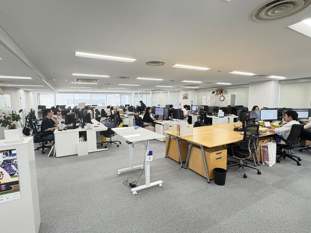 広々として落ち着いた雰囲気の中で、打ち合わせもスムーズに進みます☆