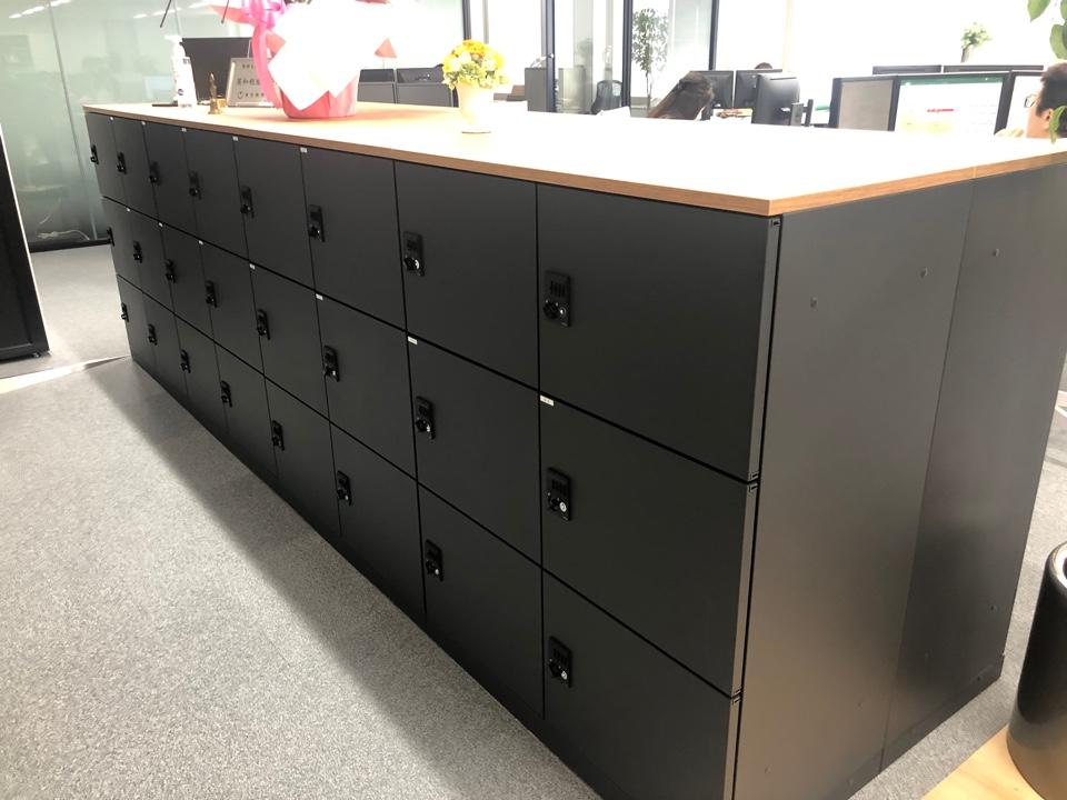 私物用ロッカーも完備
