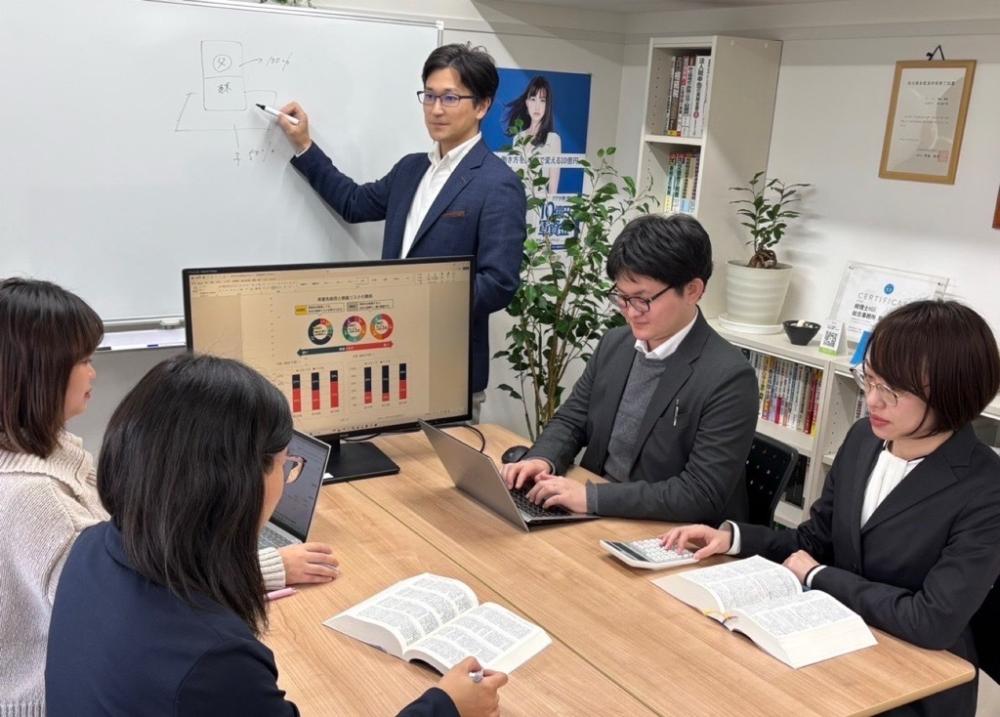税理士ＨＧＳ総合事務所（税務会計スタッフ／正社員／簿記3級／未経験者ok）