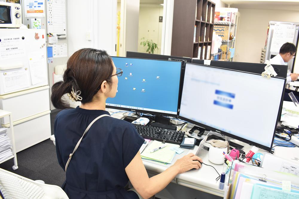 税理士法人資産税務相談センター（税務補助スタッフ／経理事務からキャリアチェンジ）