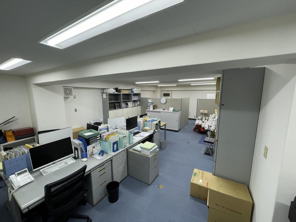 引越前のオフィスの為、実際のオフィスとは異なります。