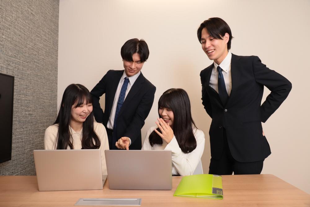 代官山税理士法人（確定申告スタッフ／短期／夜間勤務）