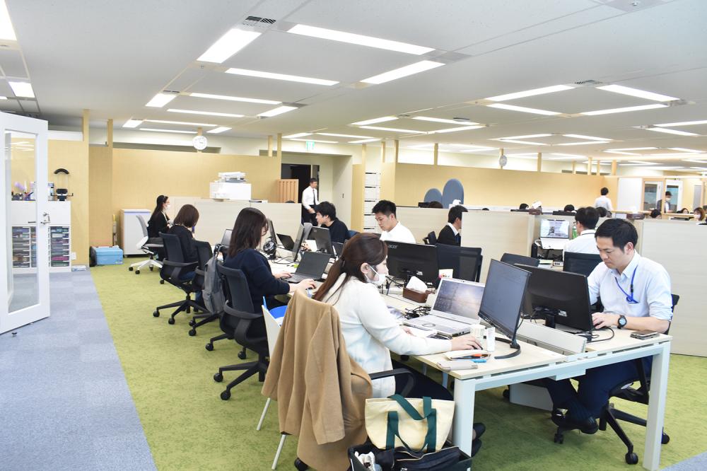 赤坂有限責任監査法人（監査スタッフ／正社員）