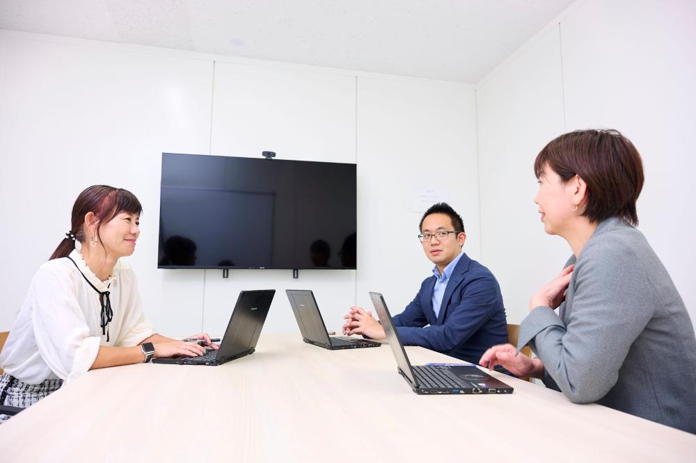 サポート、教育体制を整えていますので慣れるまでしっかりフォローさせていただきます。