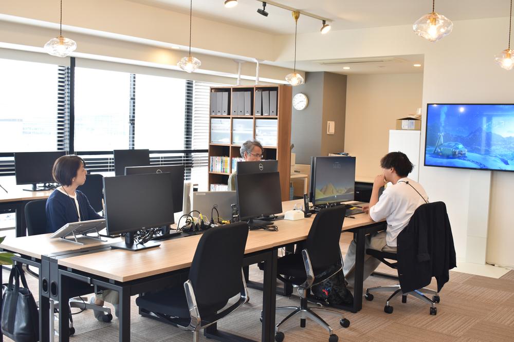 アヴェレックコンサルティング／社労士・税理士事務所（労務事務スタッフ／時短正社員）