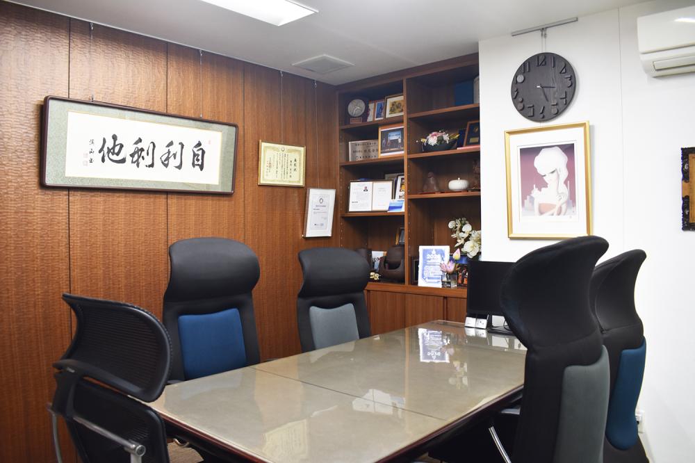 メインの会議室になります
